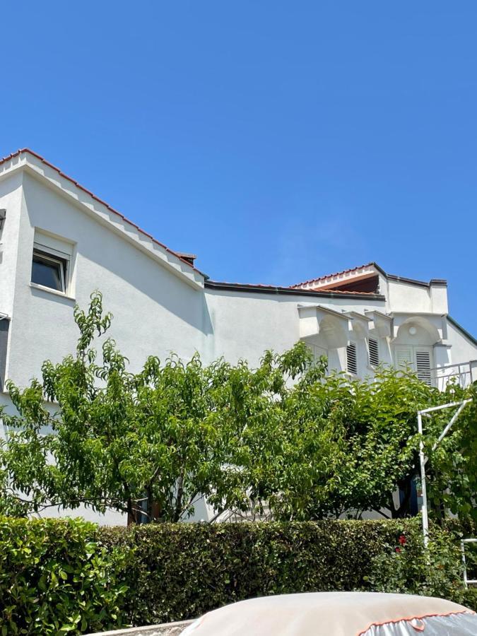 Haus Vantea Krk Town Exterior foto