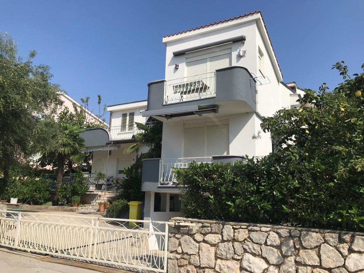 Haus Vantea Krk Town Exterior foto